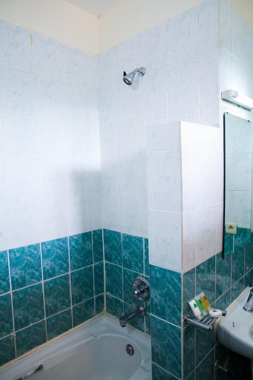 Gorillas City Centre Hotel Kigali Ruang foto