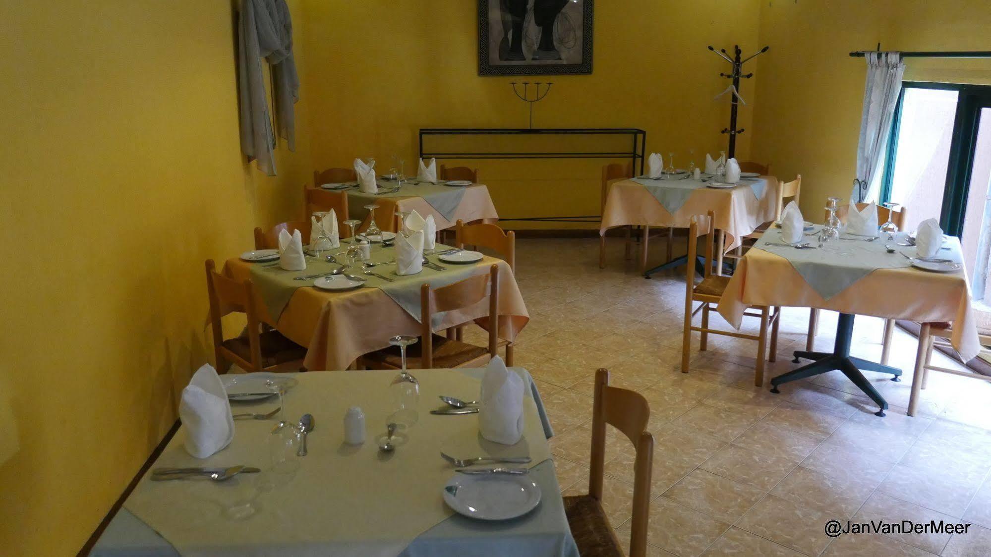 Gorillas City Centre Hotel Kigali Bagian luar foto