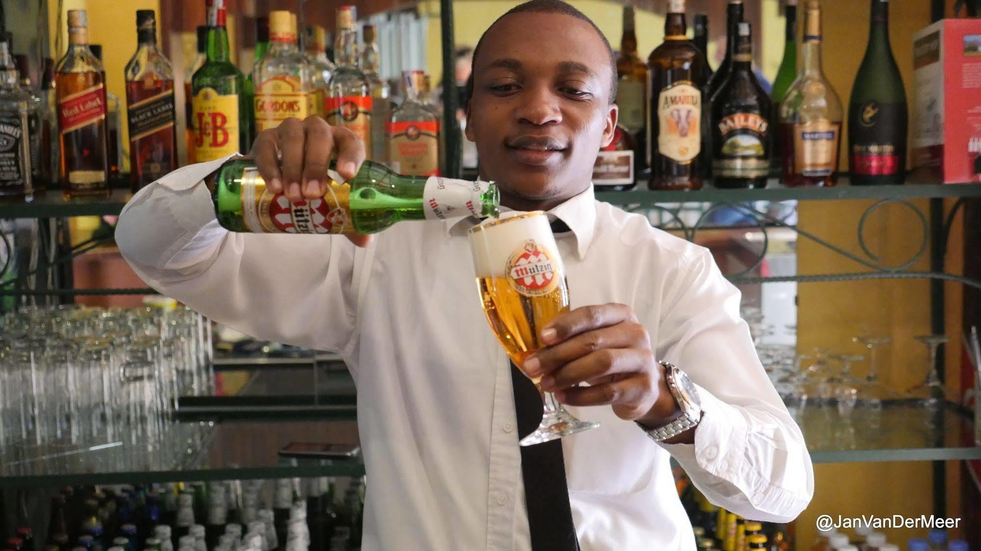 Gorillas City Centre Hotel Kigali Bagian luar foto