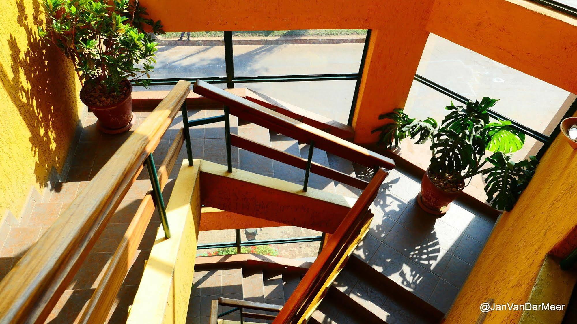 Gorillas City Centre Hotel Kigali Bagian luar foto